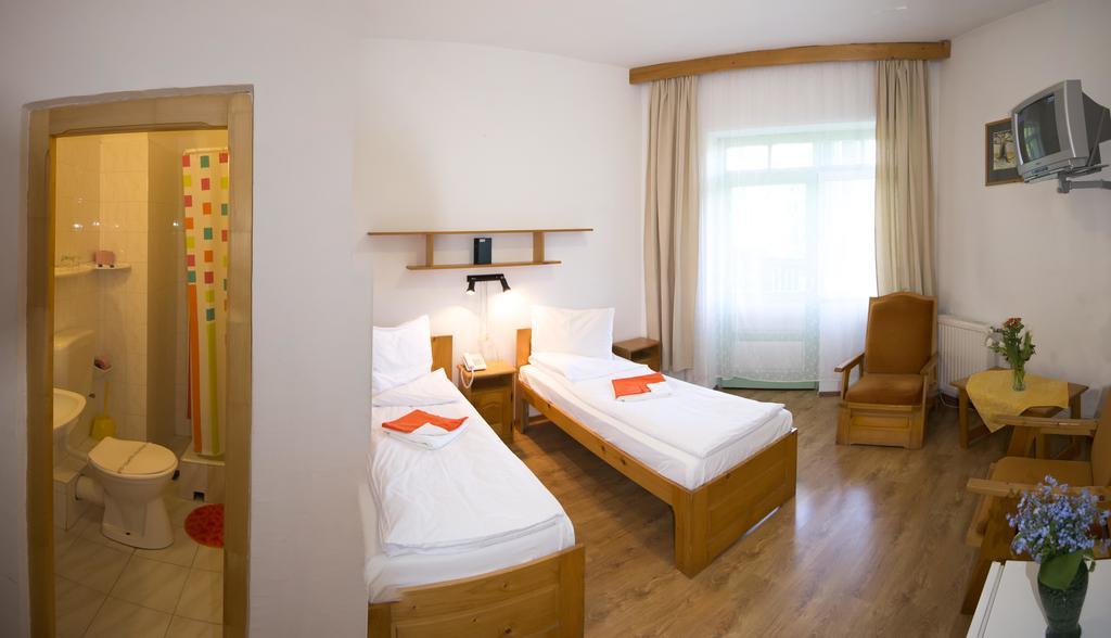 Hostel Teleki Sovata Ngoại thất bức ảnh